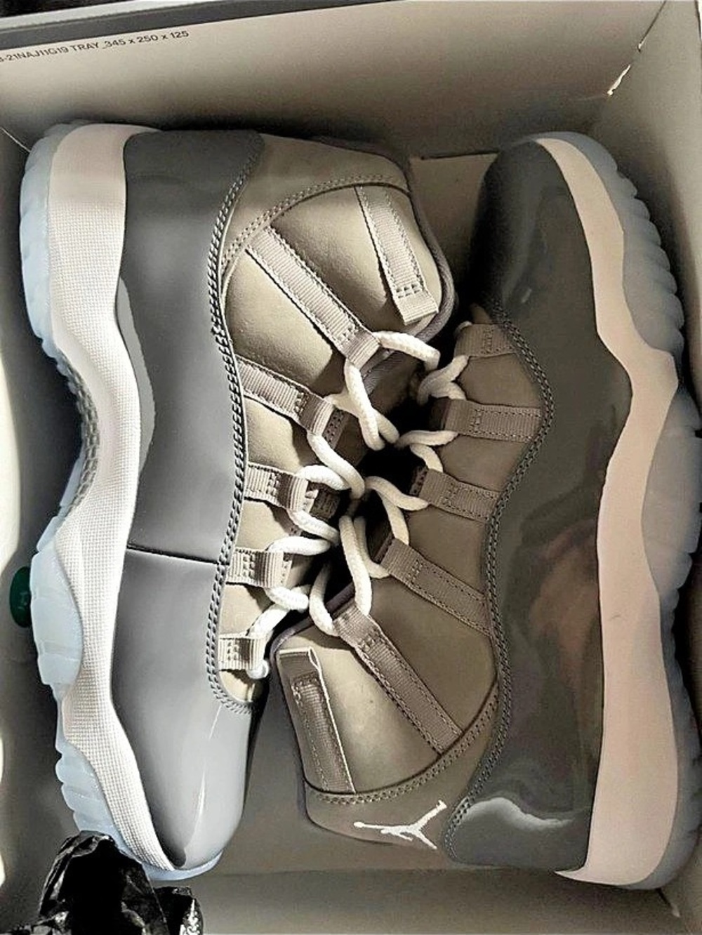 Jordan Air Jordan 11 Retro Sneakers in Gray & White US 10 brand new